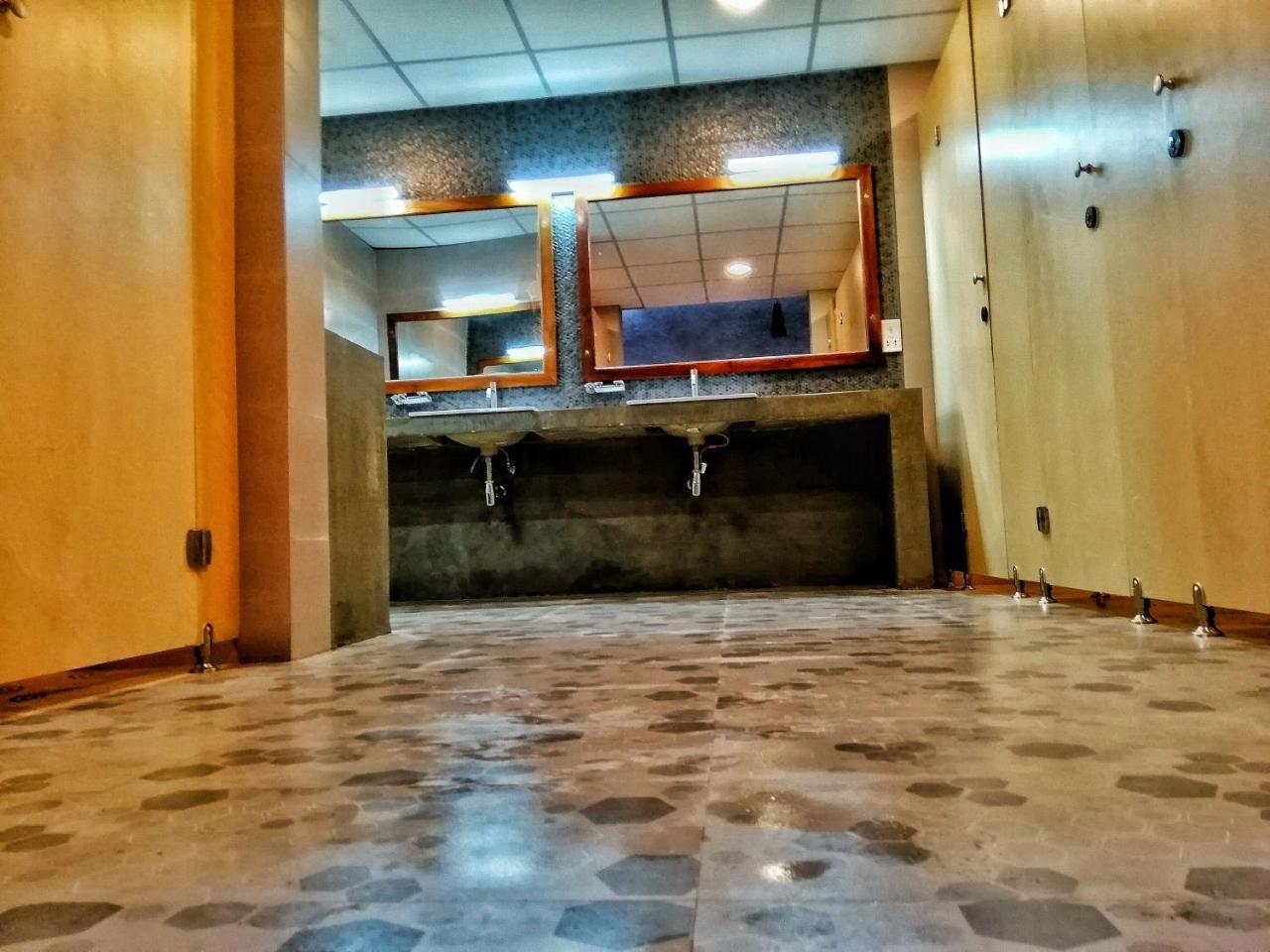 Hiriketiya Beach Hostels Dikwella Dış mekan fotoğraf