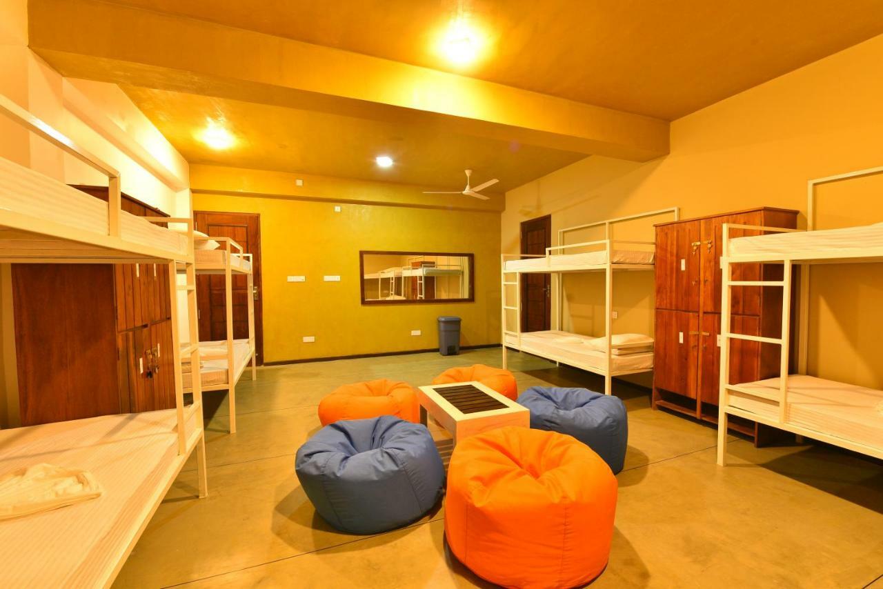 Hiriketiya Beach Hostels Dikwella Dış mekan fotoğraf