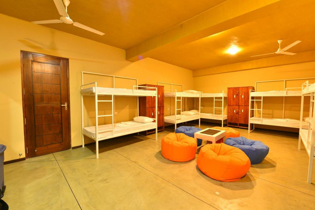Hiriketiya Beach Hostels Dikwella Dış mekan fotoğraf